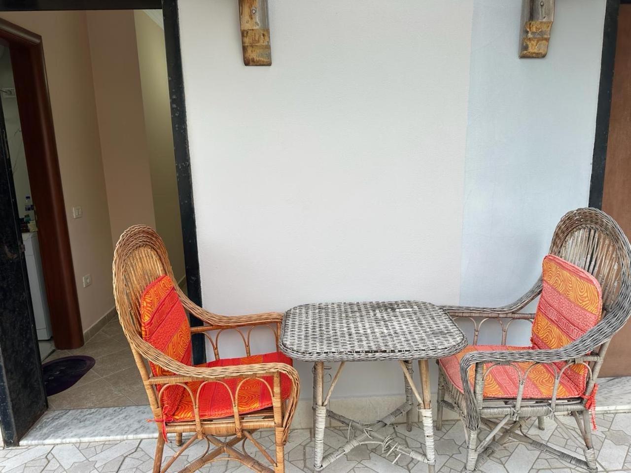 Sunset Sea View - Beachfront Balcony - Ac - Wifi Драч Екстериор снимка